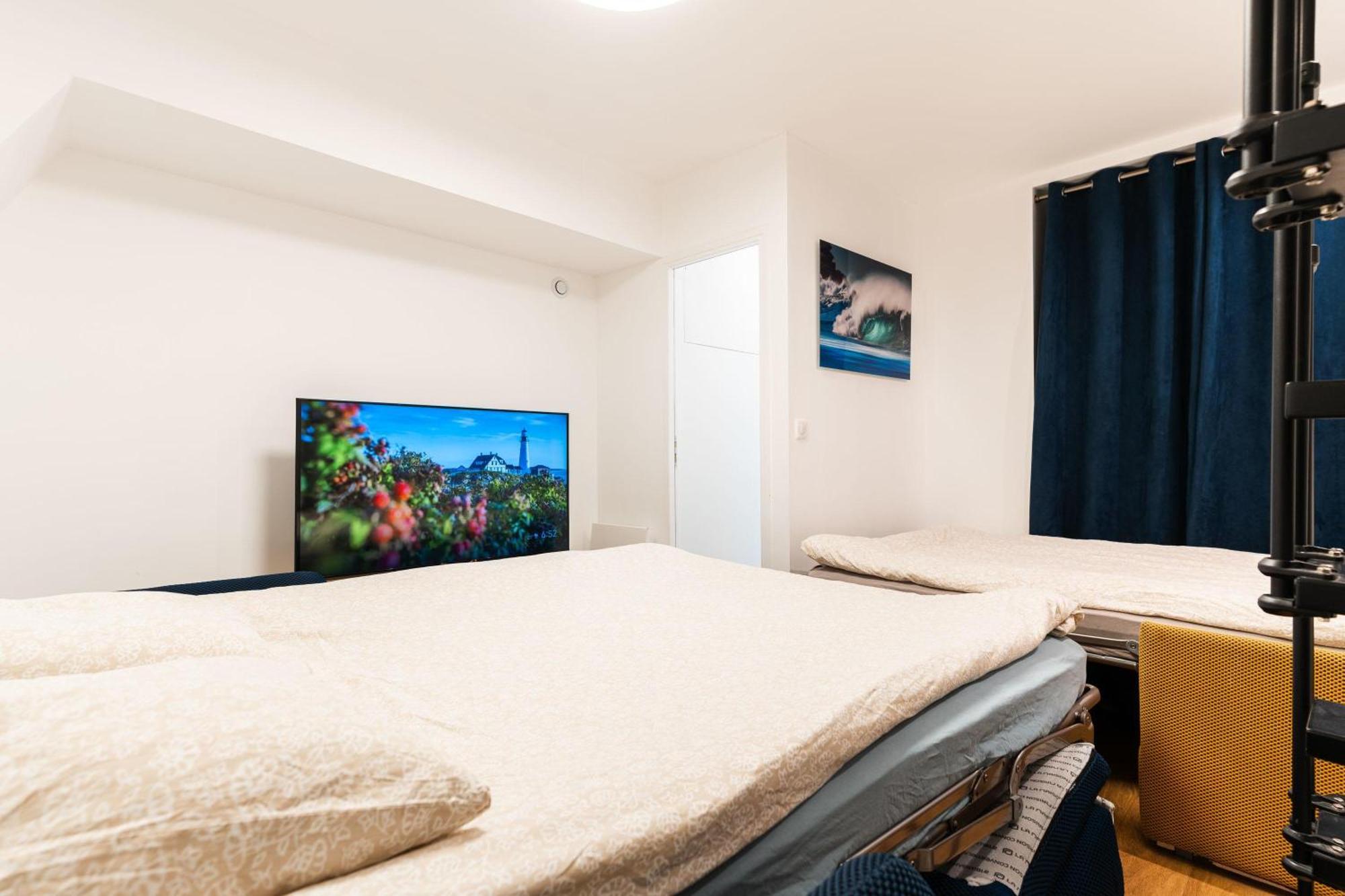 Loft 4 Bedroom Montmartre Pigalle Ac By Lcc Agency Paris Luaran gambar